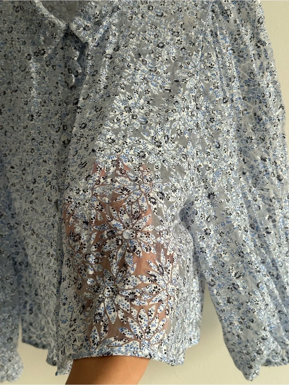 Zara Blue Floral Lace Cropped Puff Sleeve Button-Up Blouse Size M